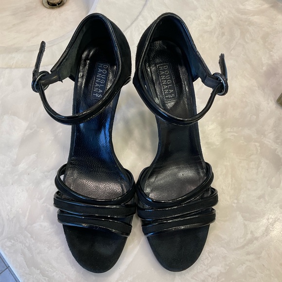 Douglas Hannant Heels Sandals, Black Suede, 3.5” heel, Sz 8 /38.5
Made in Italy - Picture 5 of 12